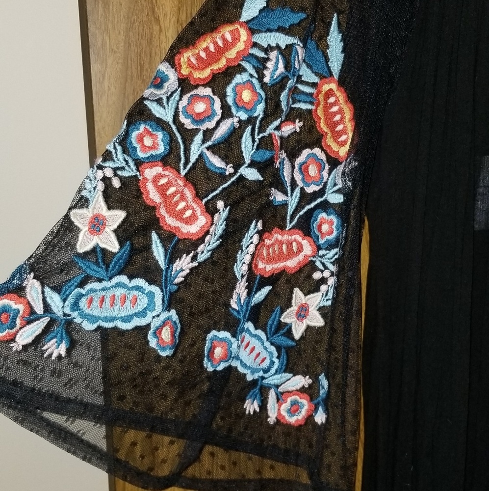 Dress - Picture 2 of 3